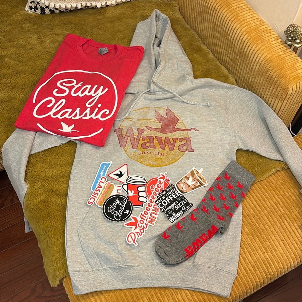 Wawa Bundle - T-Shirt & Socks NEW